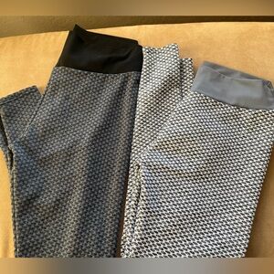 2 pair of Women’s leggings, scrunch butt